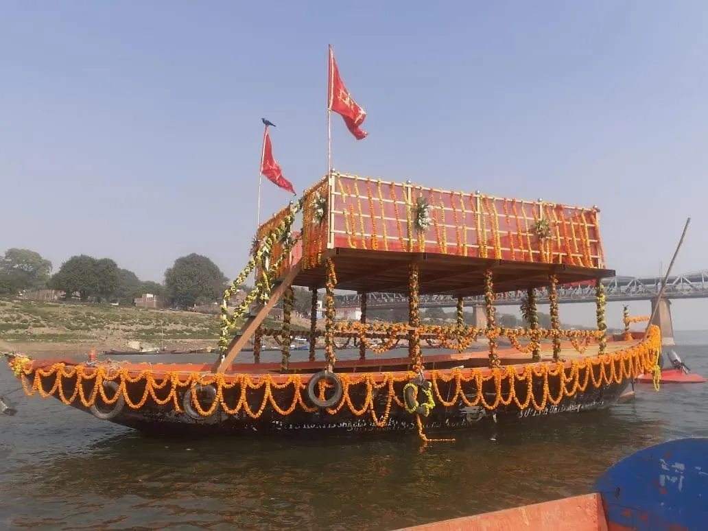 Hôtel Ora Boats-2 Hour Boat Tour With Ganga Aarti View à Bénarès Inde
